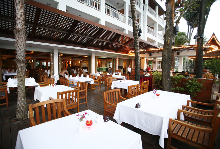 Sunset Beach Resort restaurant and dining area, Phuket